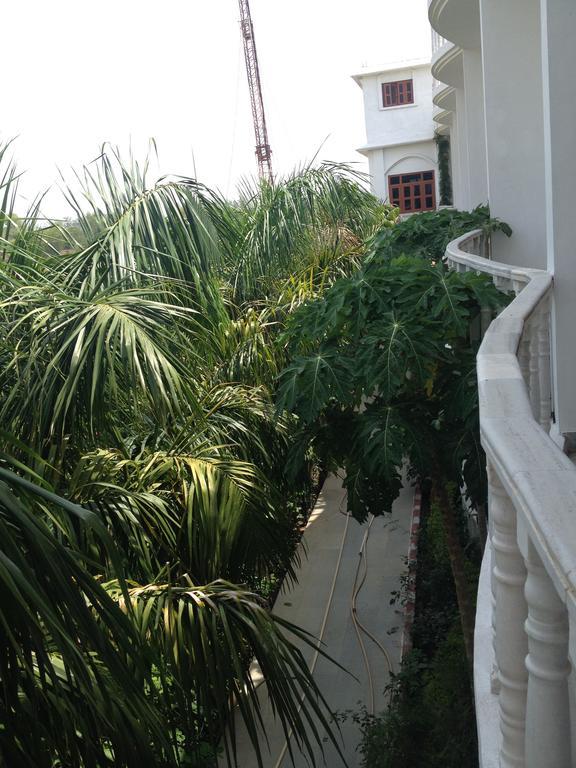 Hotel Isabel Palace Κχατζουράχο Εξωτερικό φωτογραφία