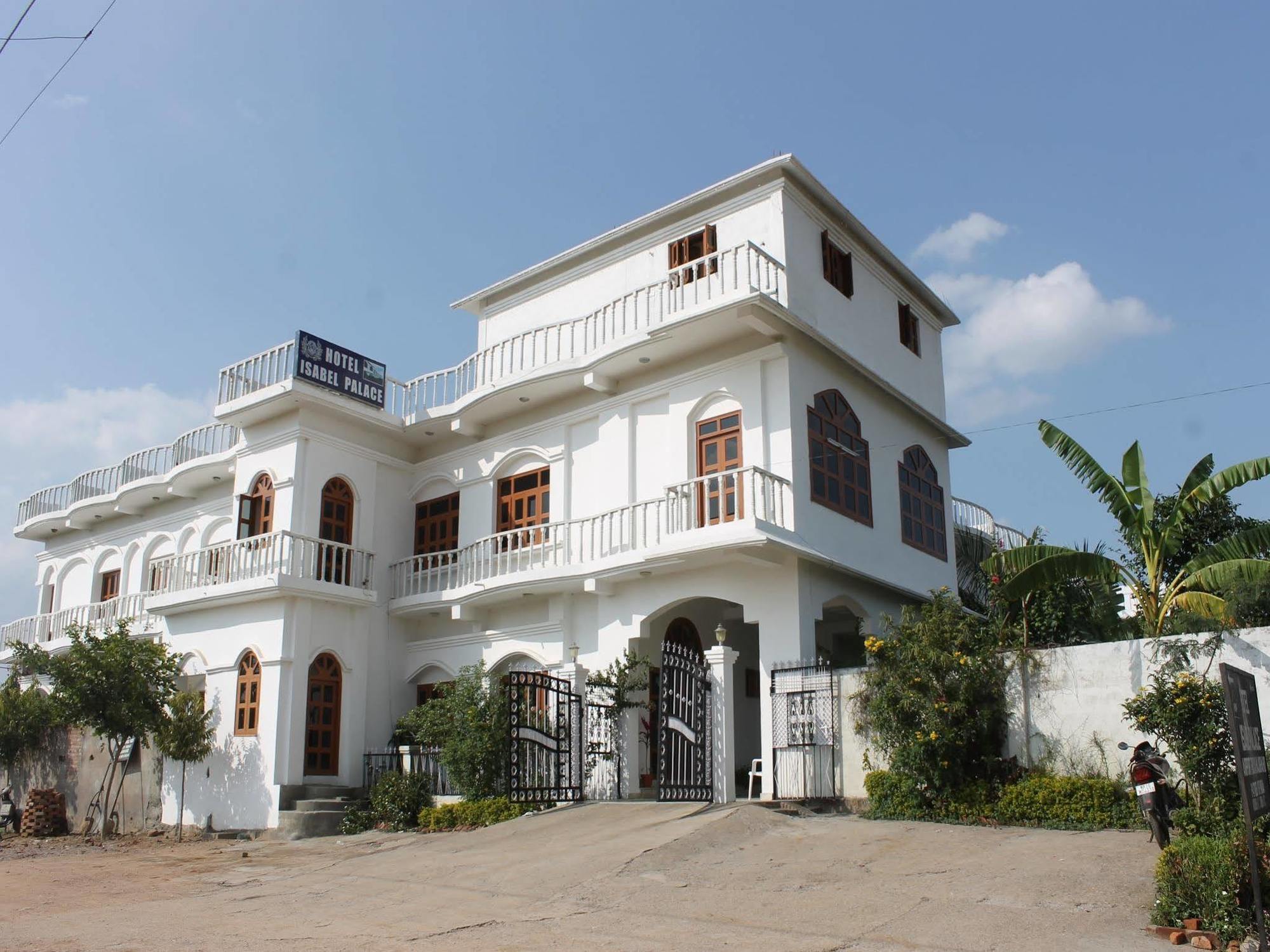 Hotel Isabel Palace Κχατζουράχο Εξωτερικό φωτογραφία