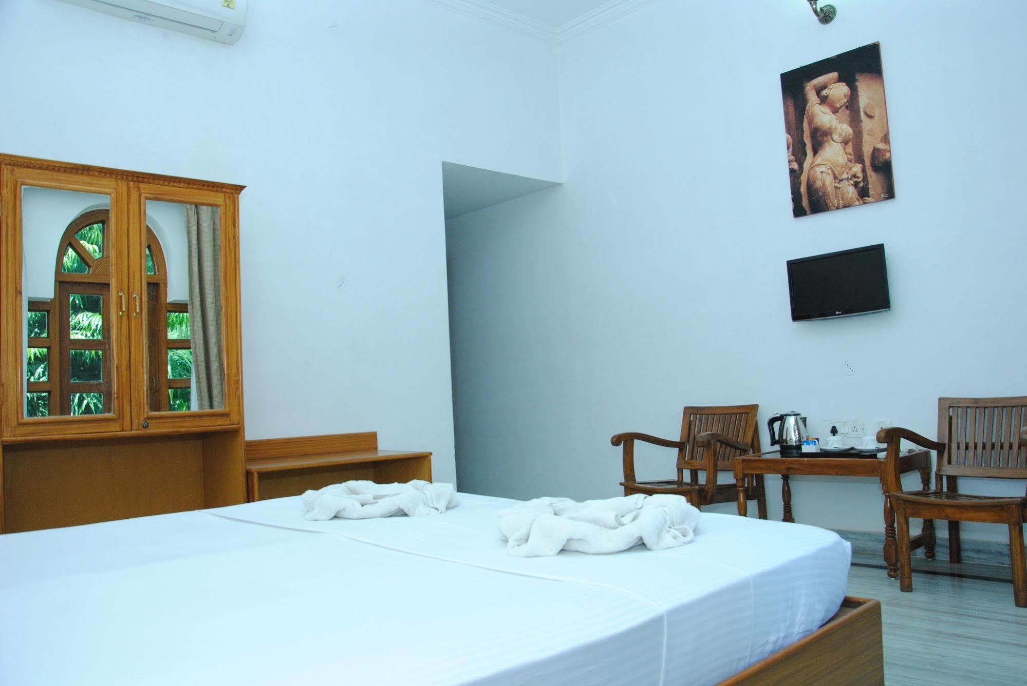 Hotel Isabel Palace Κχατζουράχο Εξωτερικό φωτογραφία